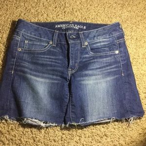 AMERICAN EAGLE STRETCH JEAN SHORTS DARK WASH